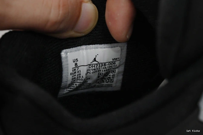 1st Kicks Air 1010 DH7138- 4 Trendy Canvas Black Jordan 1203